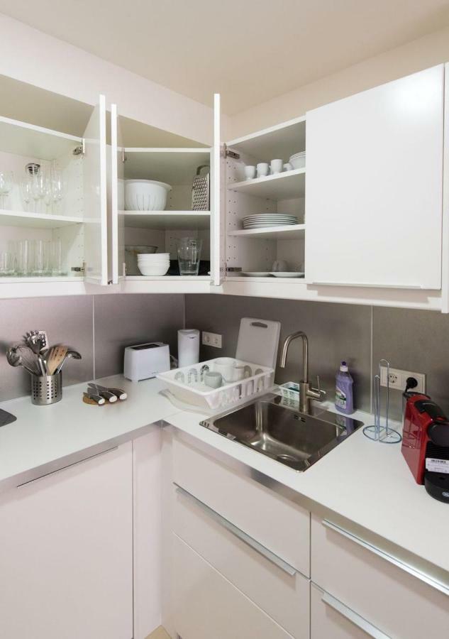 Sissy Apartment - Self Check-In Виена Екстериор снимка
